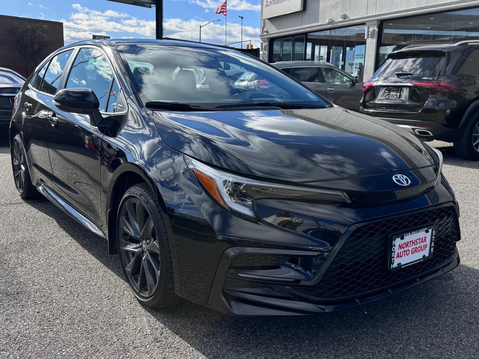 Used 2024 Toyota Corolla SE image 3