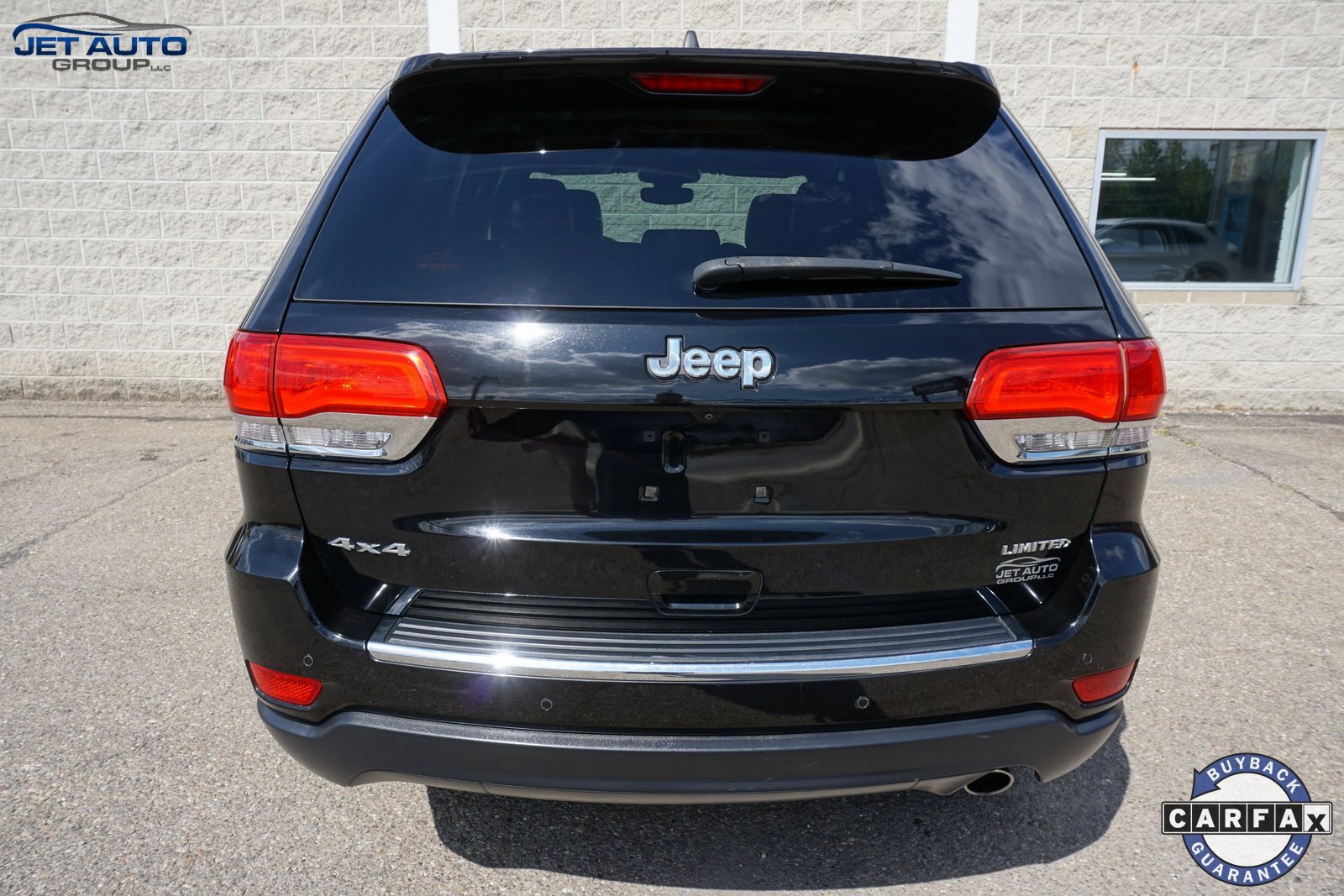 Used 2018 Jeep Grand Cherokee Limited image 15