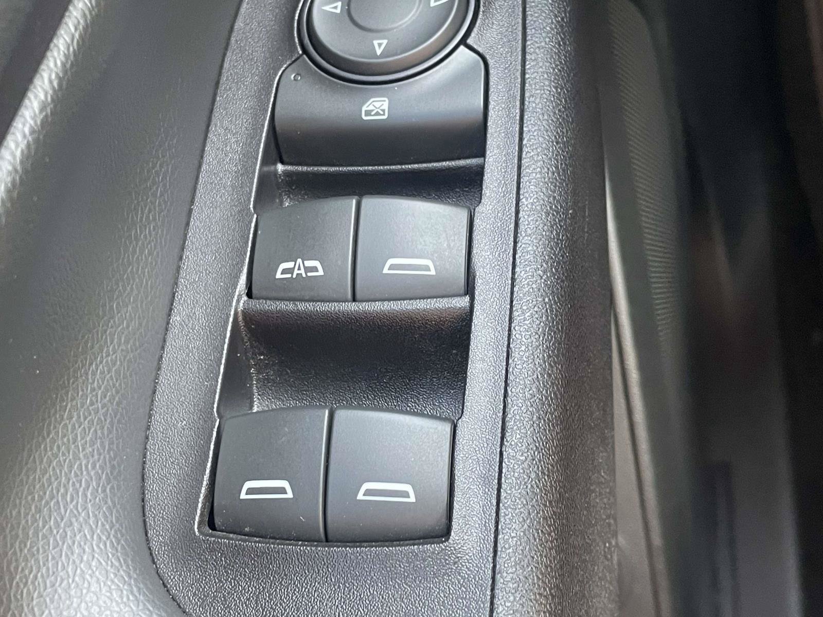 Used 2019 Chevrolet Equinox LT FWD image 28