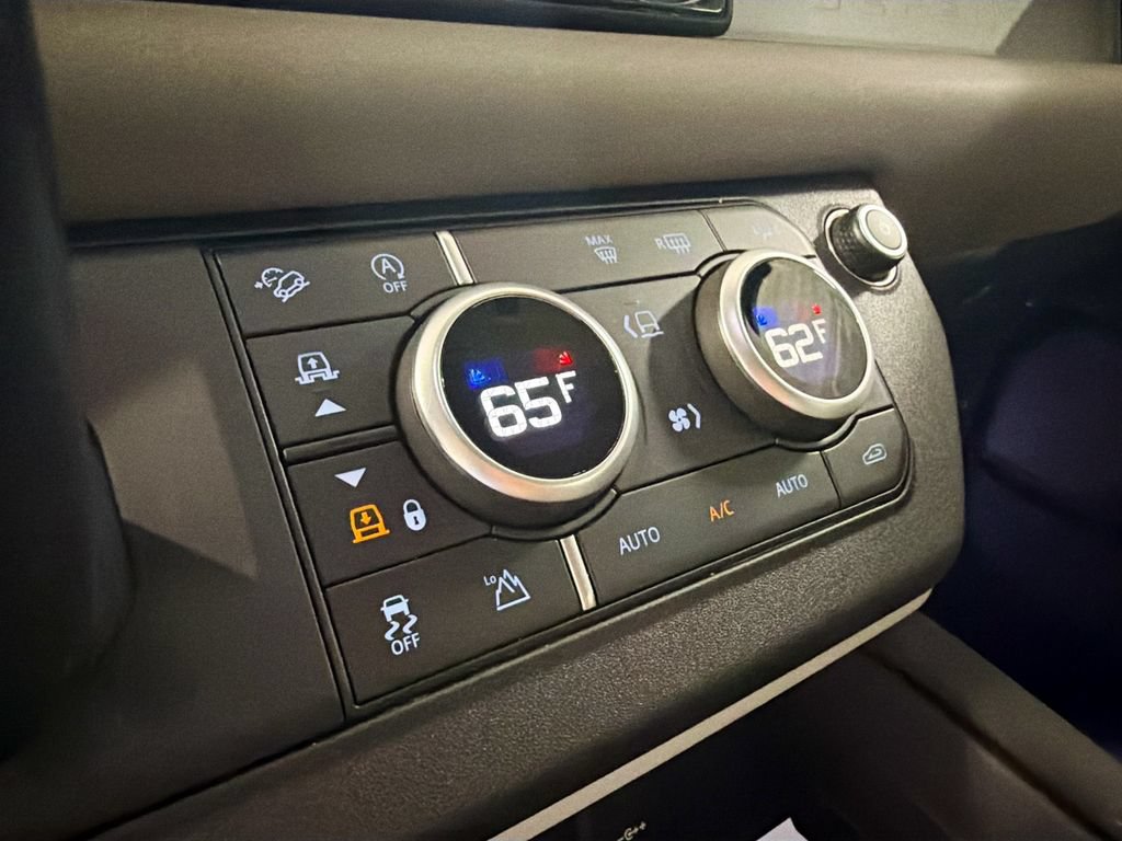 Used 2020 Land Rover Defender 110 S AWD/4WD image 17