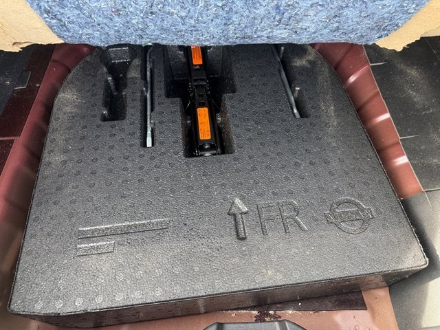 Used 2019 Nissan Kicks SV FWD image 18