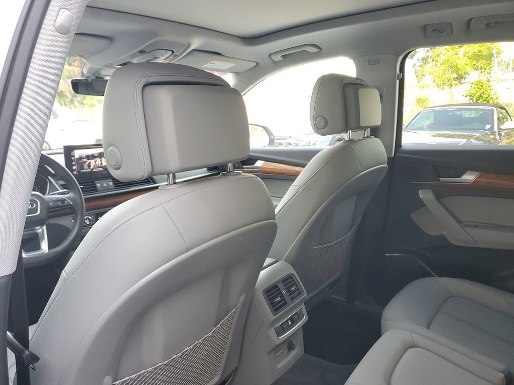 Certified 2023 Audi Q5 2.0T Premium w/ Convenience Package AWD/4WD image 18