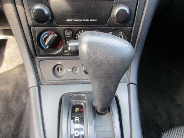 Used 2003 MAZDA MX-5 Miata RWD image 25