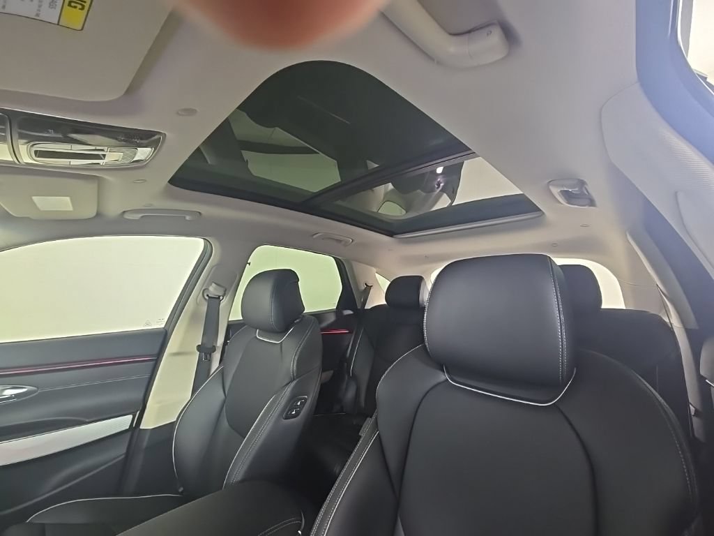 New 2027 Genesis GV70 2.5T Advanced AWD/4WD image 27
