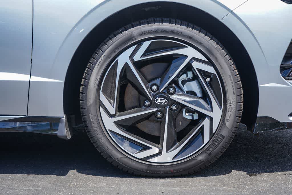 New 2026 Hyundai Sonata SEL FWD image 9