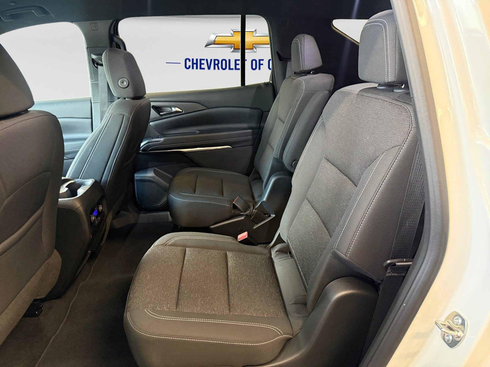 Used 2026 Chevrolet Traverse LT FWD image 19