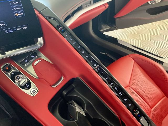 Used 2021 Chevrolet Corvette Stingray Premium Conv w/ Z51 Performance Package RWD image 36