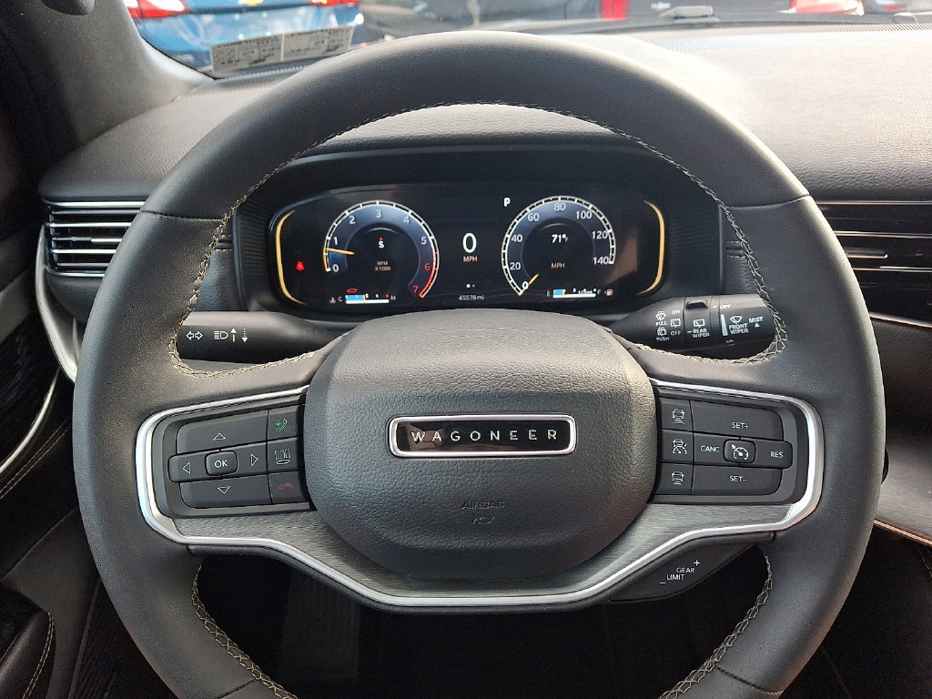 Used 2025 Jeep Wagoneer Series II AWD/4WD image 24