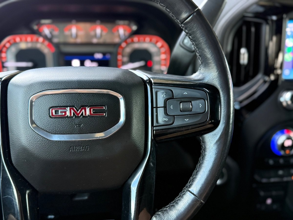 Used 2022 GMC Sierra 1500 SLT w/ SLT Premium Plus Package AWD/4WD image 20
