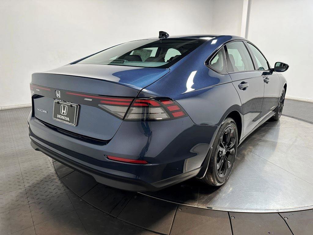 New 2025 Honda Accord SE image 8