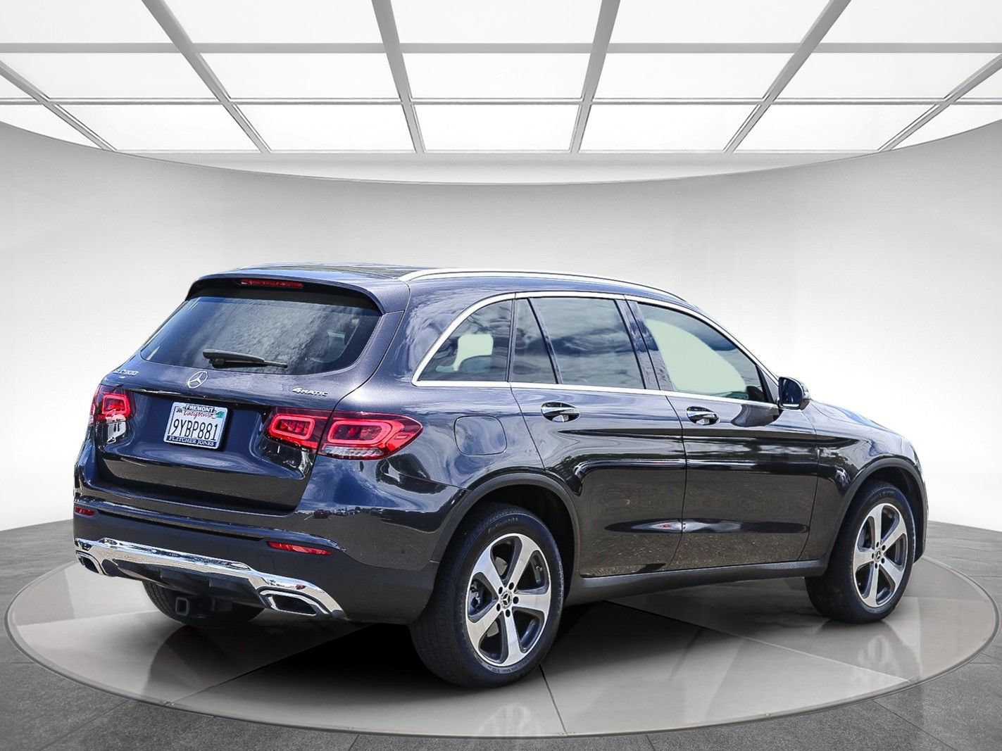 Used 2021 Mercedes-Benz GLC 300 4MATIC image 3