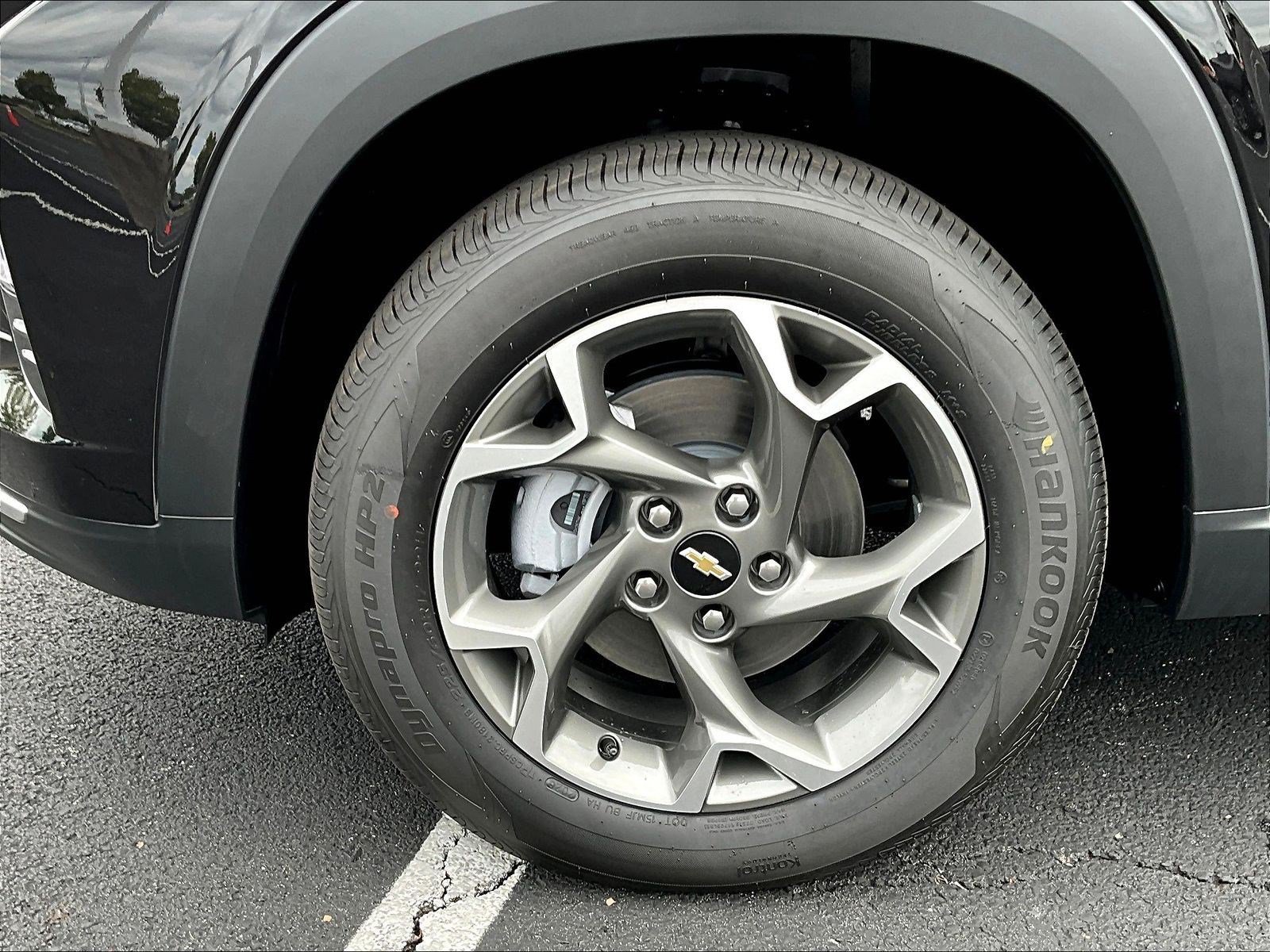 New 2026 Chevrolet Trax LT w/ LT Convenience Package FWD image 23