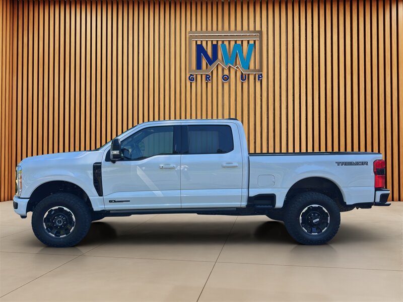 Used 2026 Ford F350 Platinum w/ Tremor Off-Road Package AWD/4WD image 16