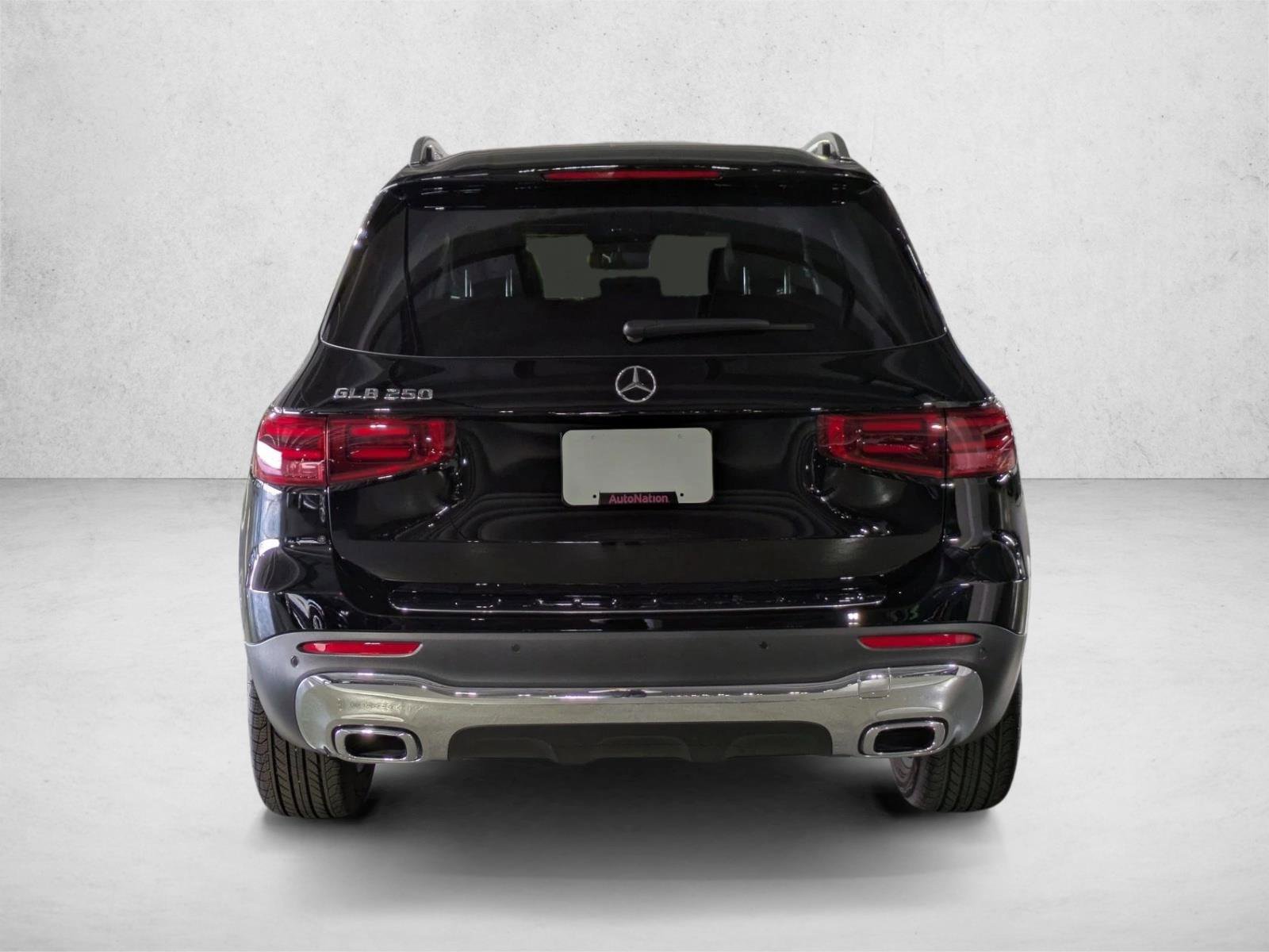 Certified 2025 Mercedes-Benz GLB 250 image 6