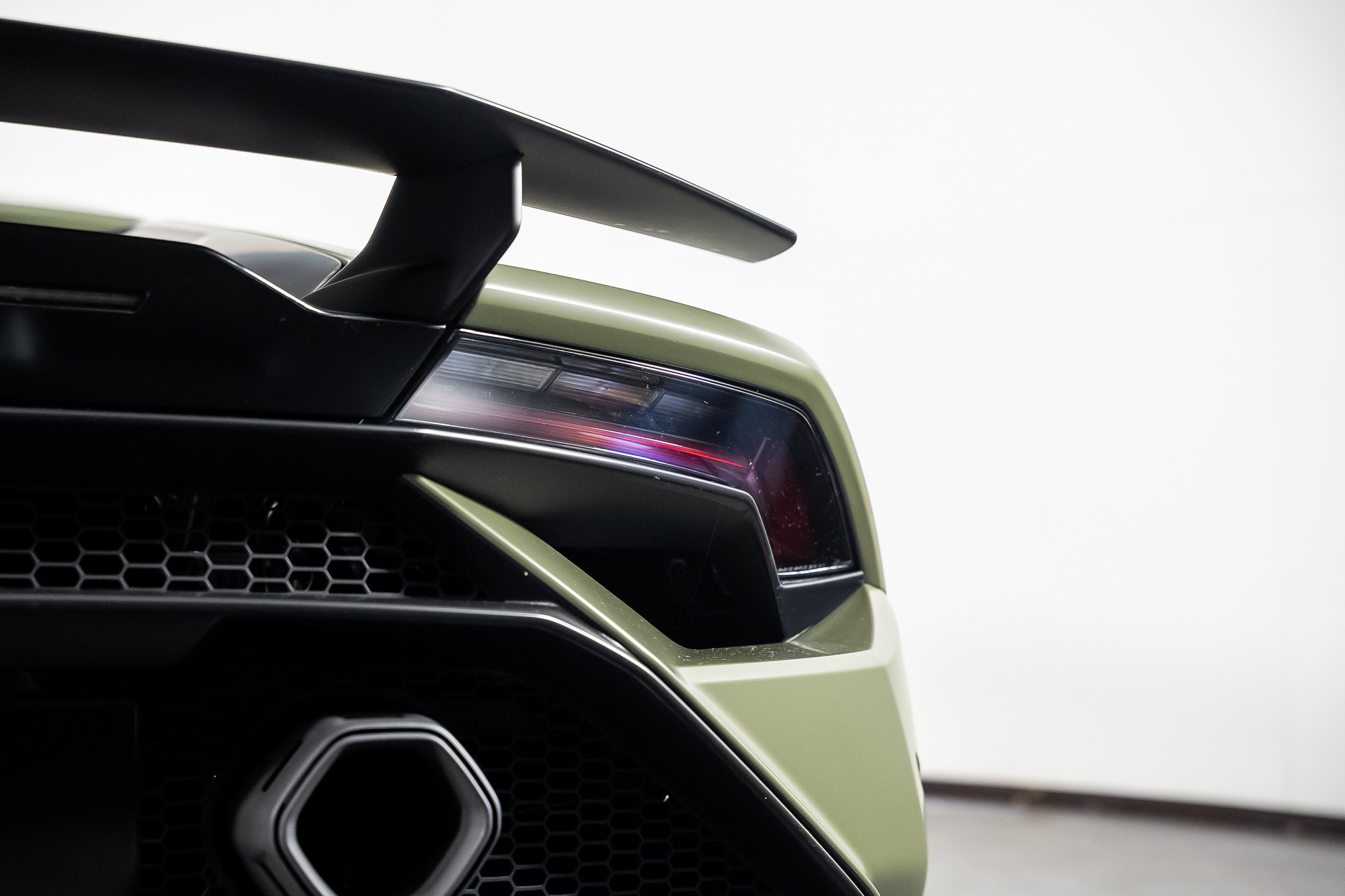 Used 2023 Lamborghini Huracan Tecnica RWD image 25