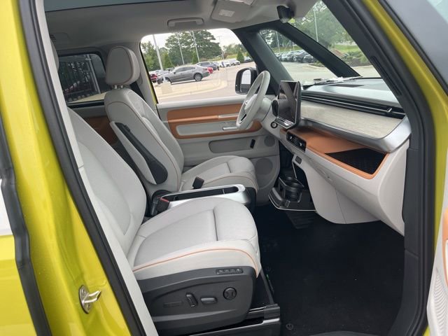New 2025 Volkswagen ID. Buzz 1st Edition image 31