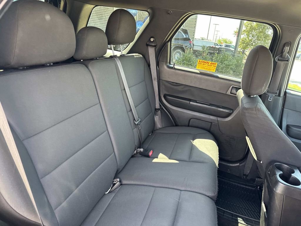 Used 2011 Ford Escape XLT image 10