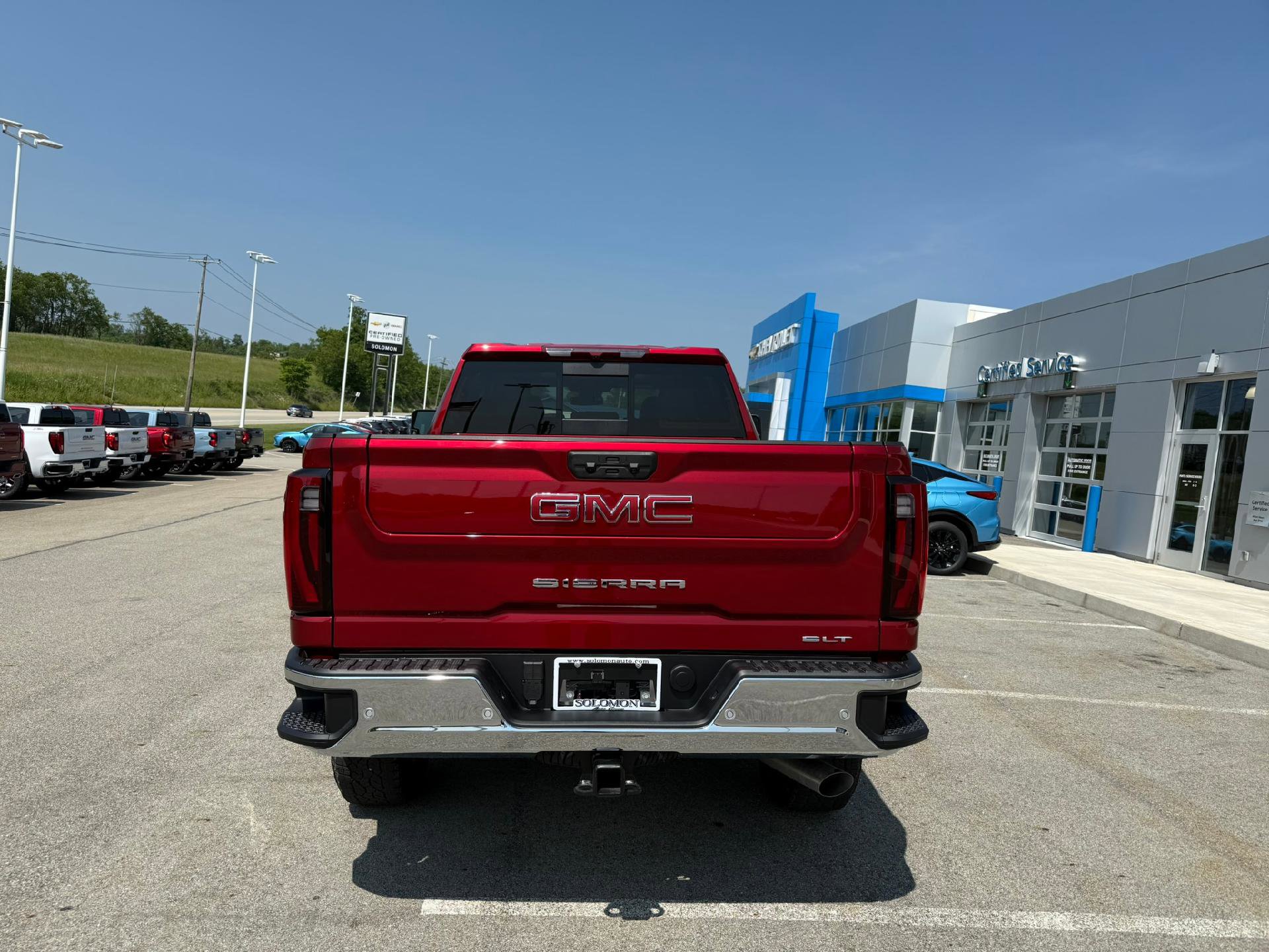 New 2025 GMC Sierra 2500 SLT w/ SLT Premium Package image 4