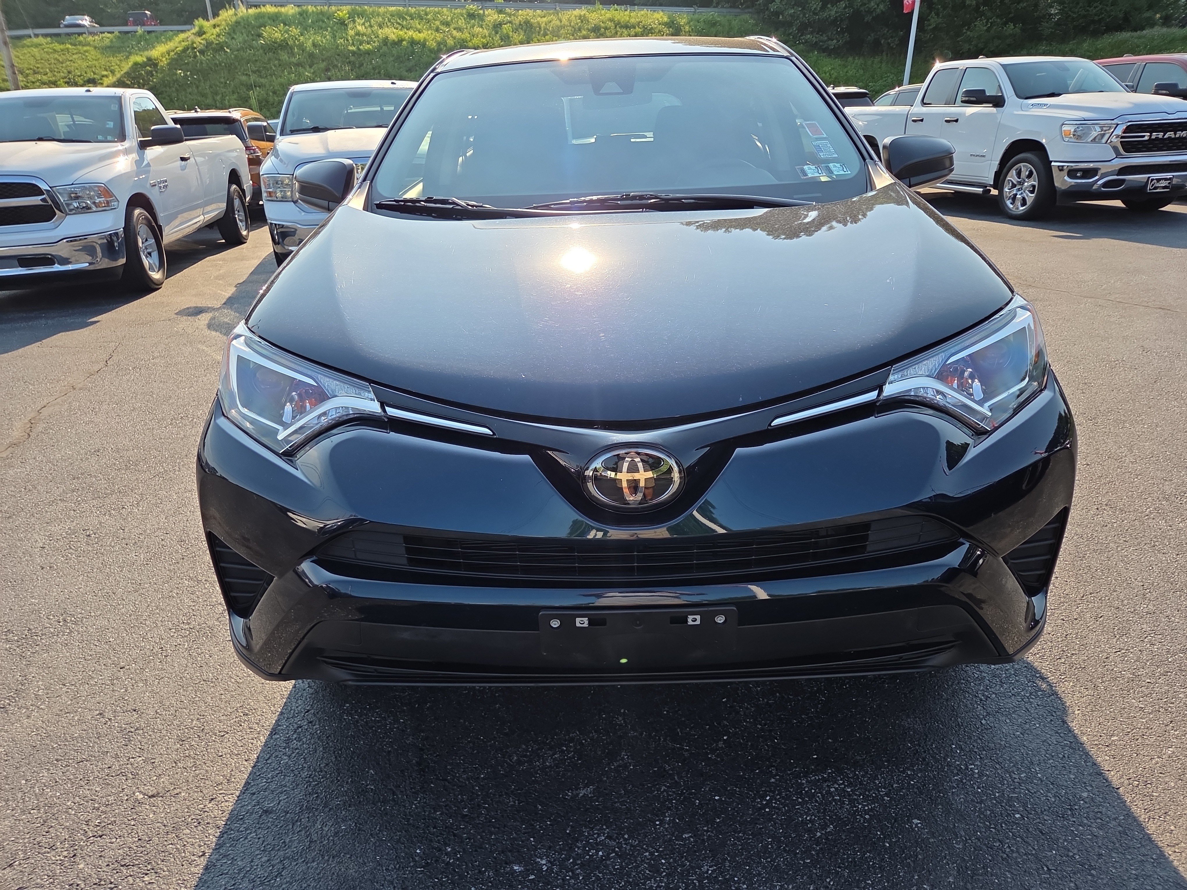 Used 2018 Toyota RAV4 LE w/ All Weather Liner Package AWD/4WD image 9