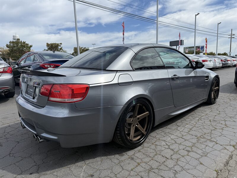 Used 2009 BMW M3 Convertible RWD image 4