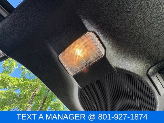 Used 2020 Toyota 4Runner TRD Off-Road Premium w/ Moonroof Package AWD/4WD image 10