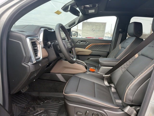 New 2026 GMC Canyon Denali image 14
