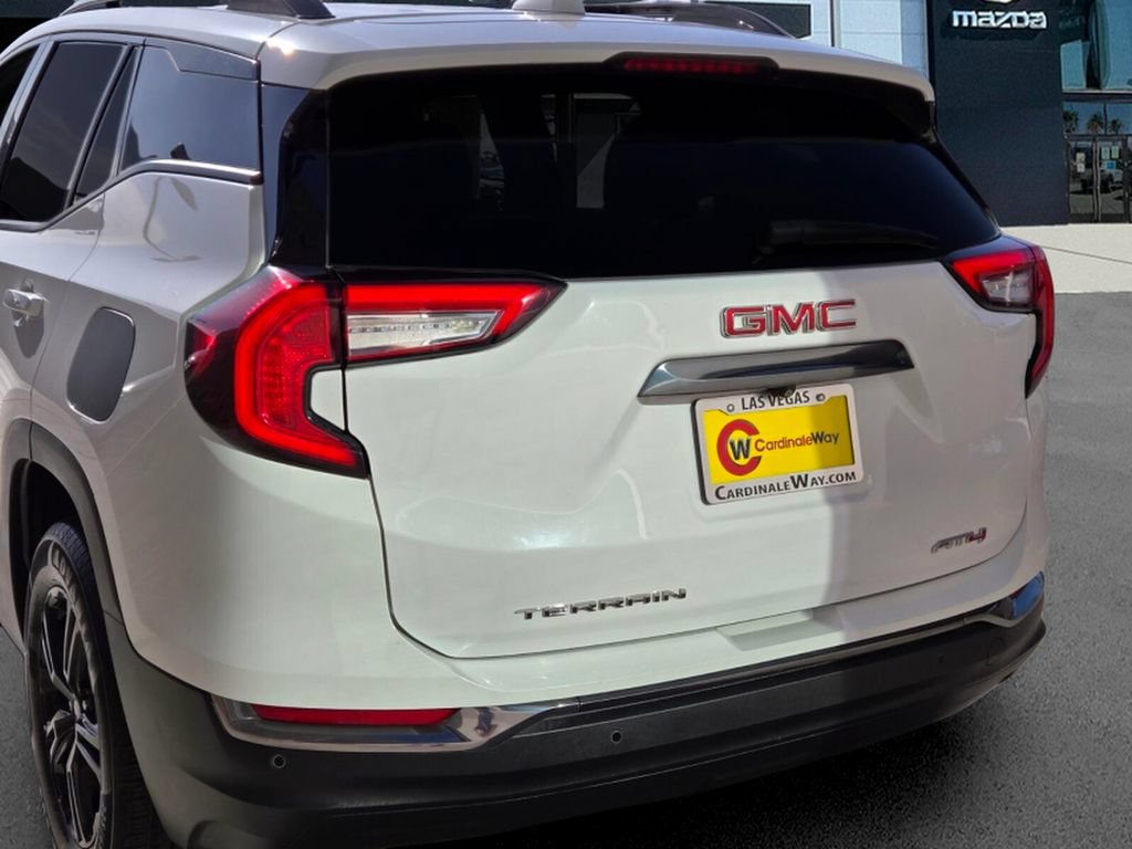 Used 2024 GMC Terrain AT4 AWD/4WD image 4
