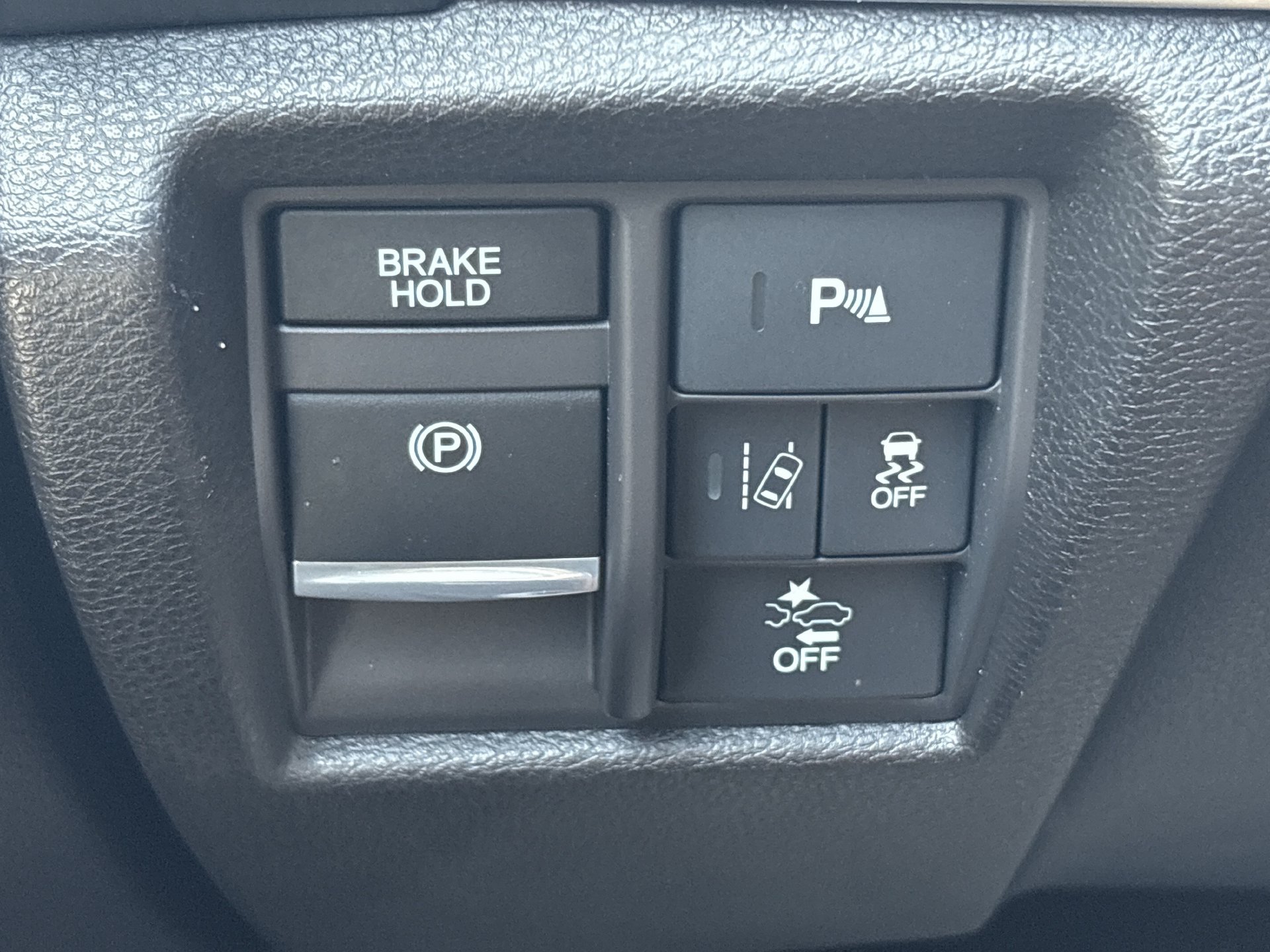Used 2020 Acura MDX w/ Technology Package FWD image 10
