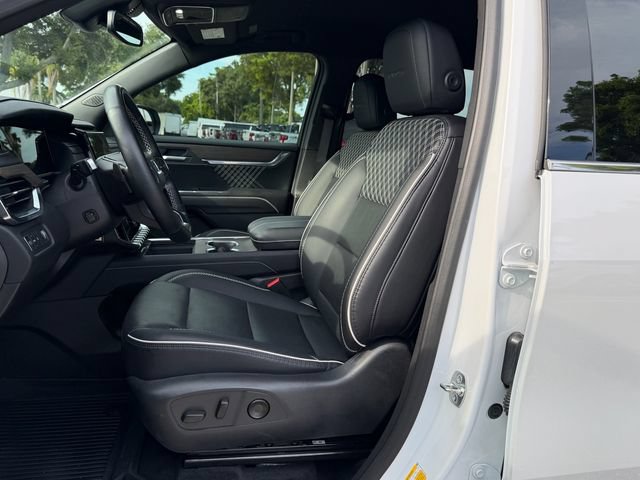 Used 2025 GMC Acadia Denali w/ LPO, Floor Liner Package FWD image 13