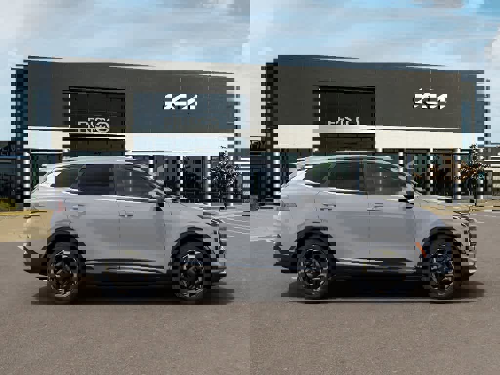 New 2026 Kia Sportage EX image 7