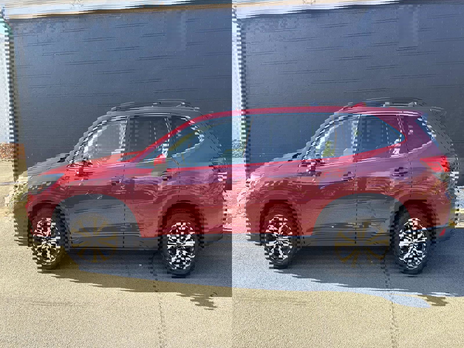 Used 2021 Subaru Forester Limited image 6