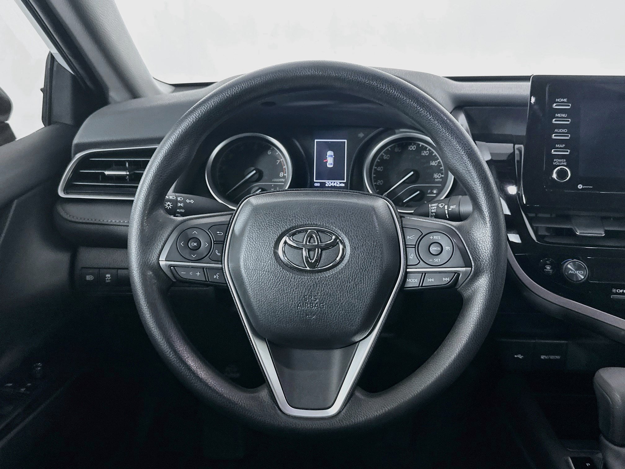 Used 2024 Toyota Camry LE w/ Convenience Package FWD image 18