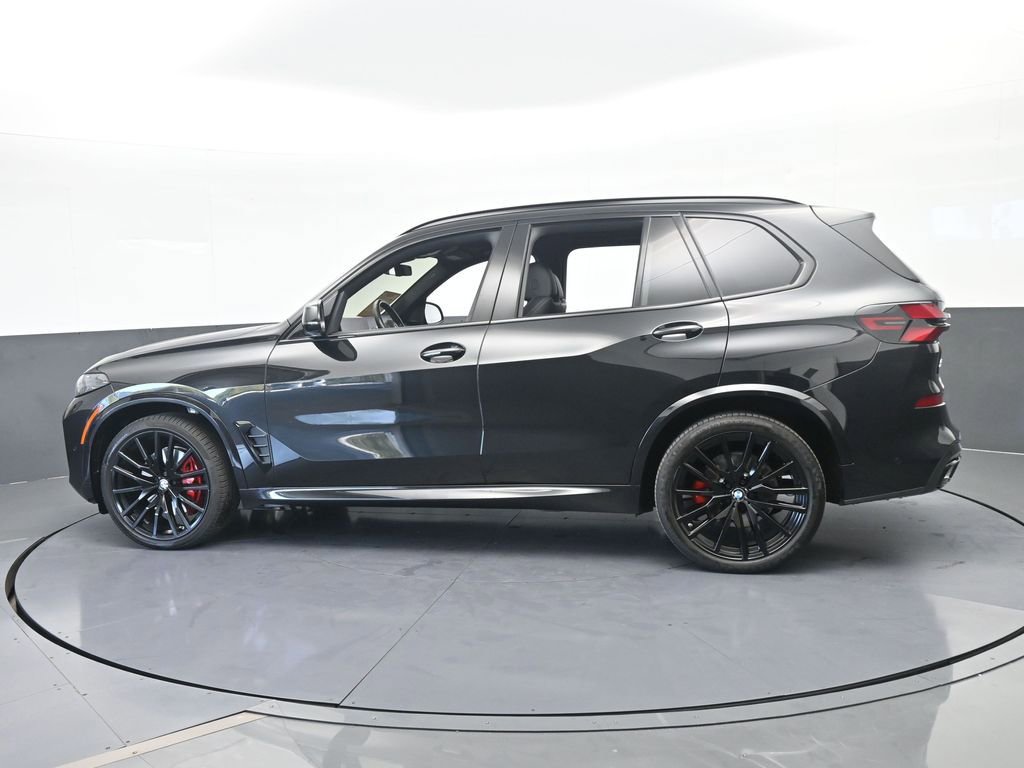 Used 2024 BMW X5 sDrive40i w/ M Sport Package image 3