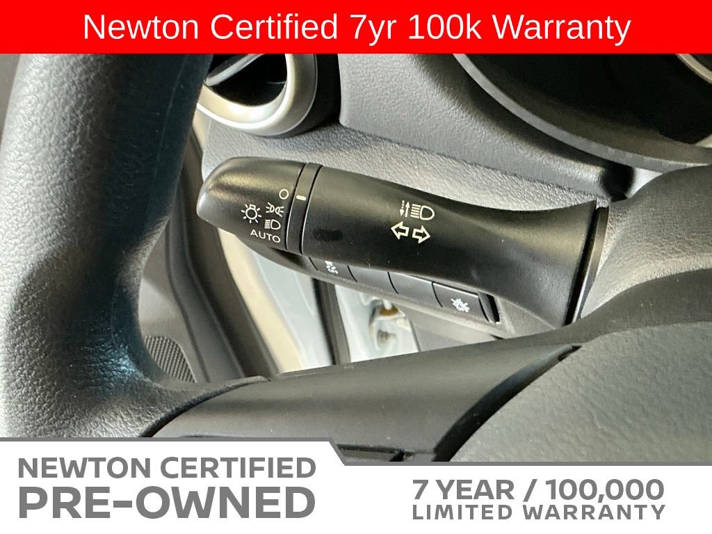 Used 2025 Nissan Versa S w/ Trunk Package FWD image 28