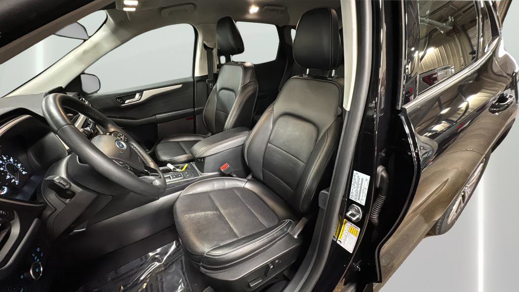 Used 2022 Ford Escape SEL image 26