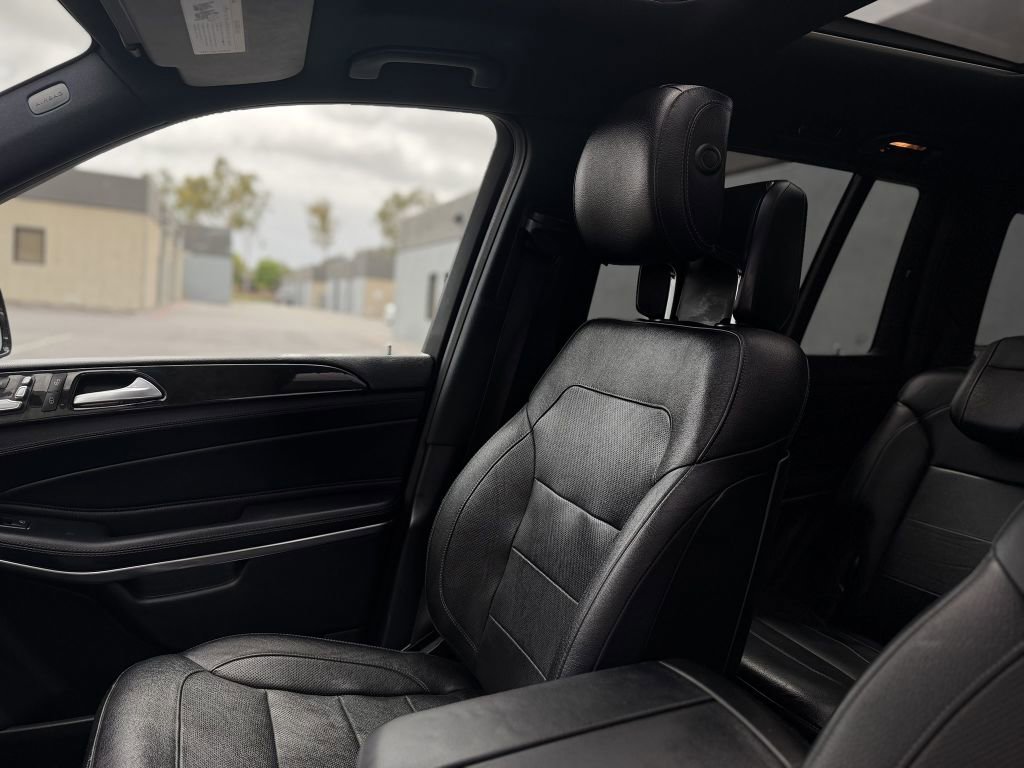 Used 2017 Mercedes-Benz GLS 550 4MATIC image 18