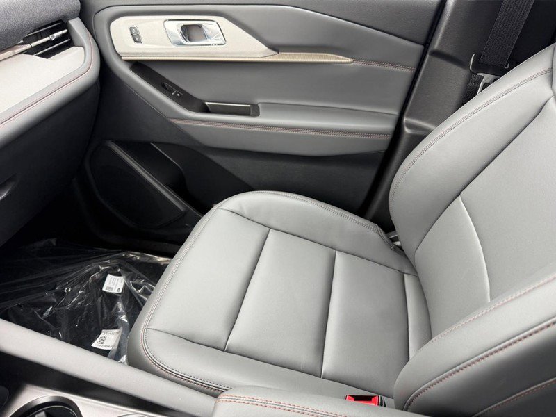 New 2026 Ford Explorer Active w/ Active Comfort Package image 20