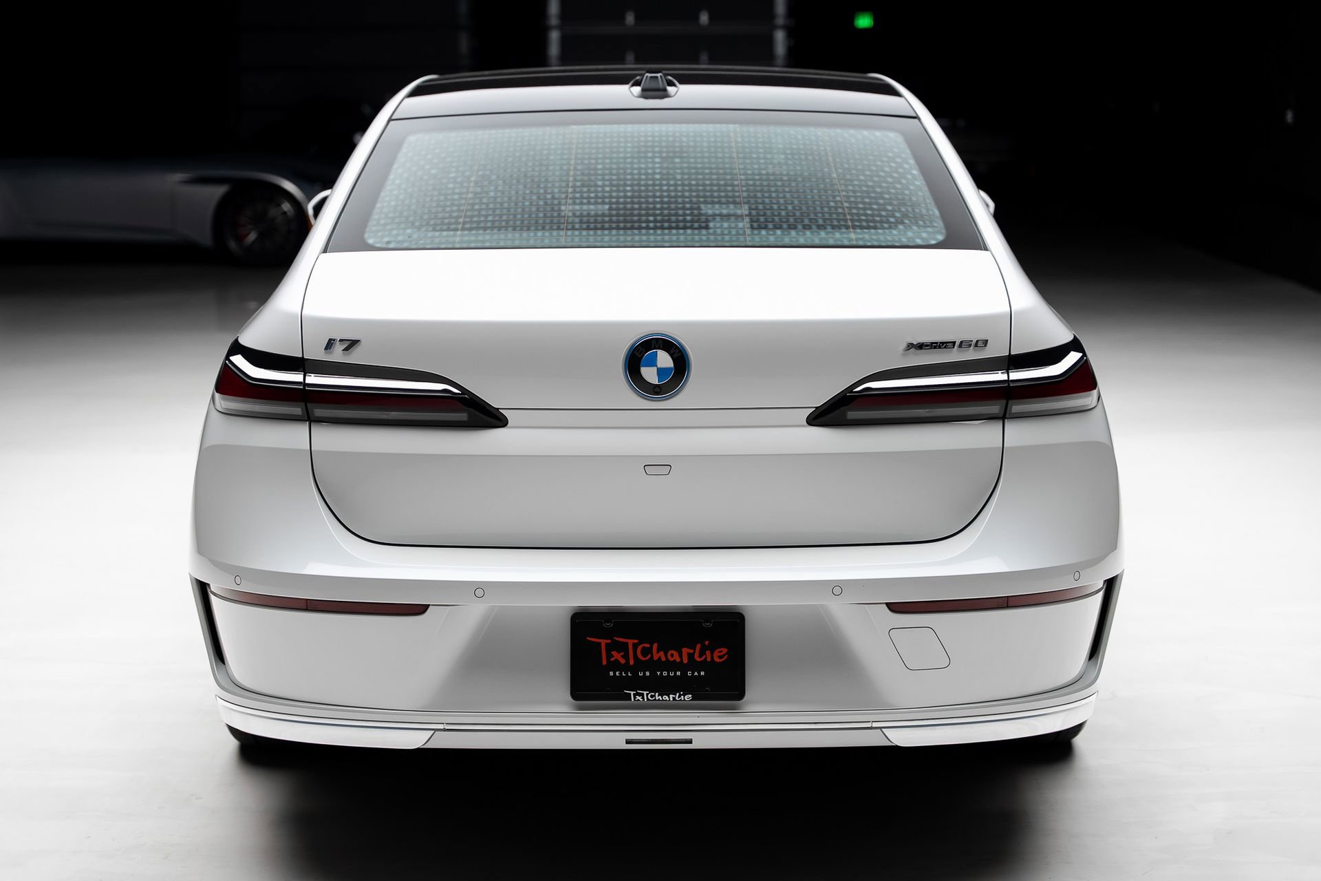 Used 2023 BMW i7 xDrive60 AWD/4WD image 26