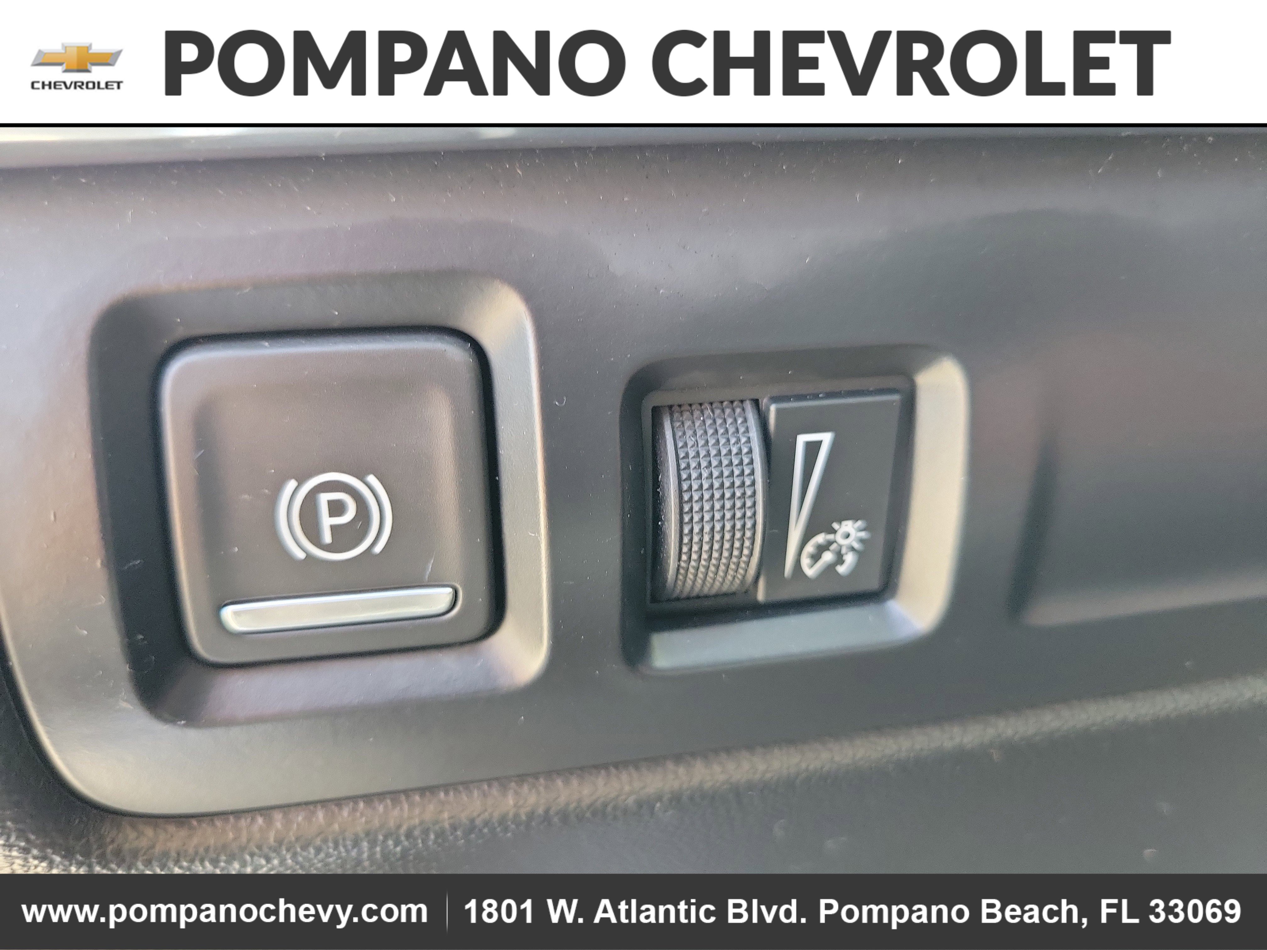 Used 2019 Cadillac XT4 Premium Luxury w/ Driver Awareness Package image 19