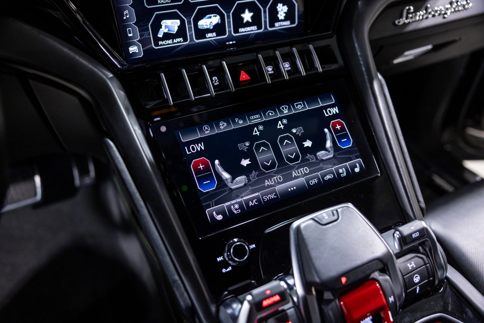 Used 2022 Lamborghini Urus image 43