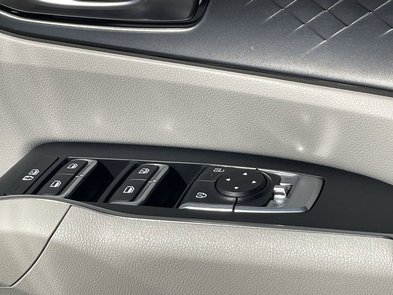 Certified 2026 Kia Sorento EX w/ EX Premium Package image 20