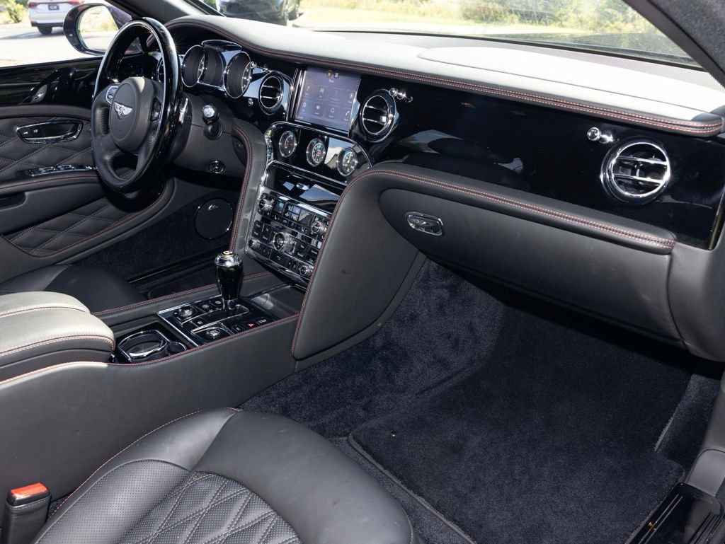 Used 2019 Bentley Mulsanne RWD image 4