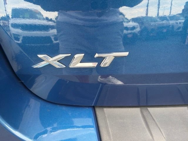 Used 2021 Ford Explorer XLT w/ Equipment Group 202A AWD/4WD image 11