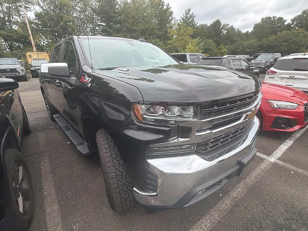 Used 2021 Chevrolet Silverado 1500 LT w/ Z71 Off-Road Package AWD/4WD image 4