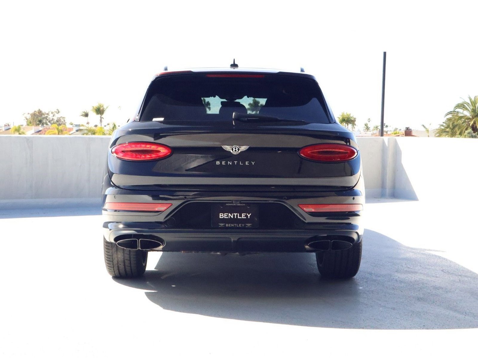 Certified 2025 Bentley Bentayga image 11