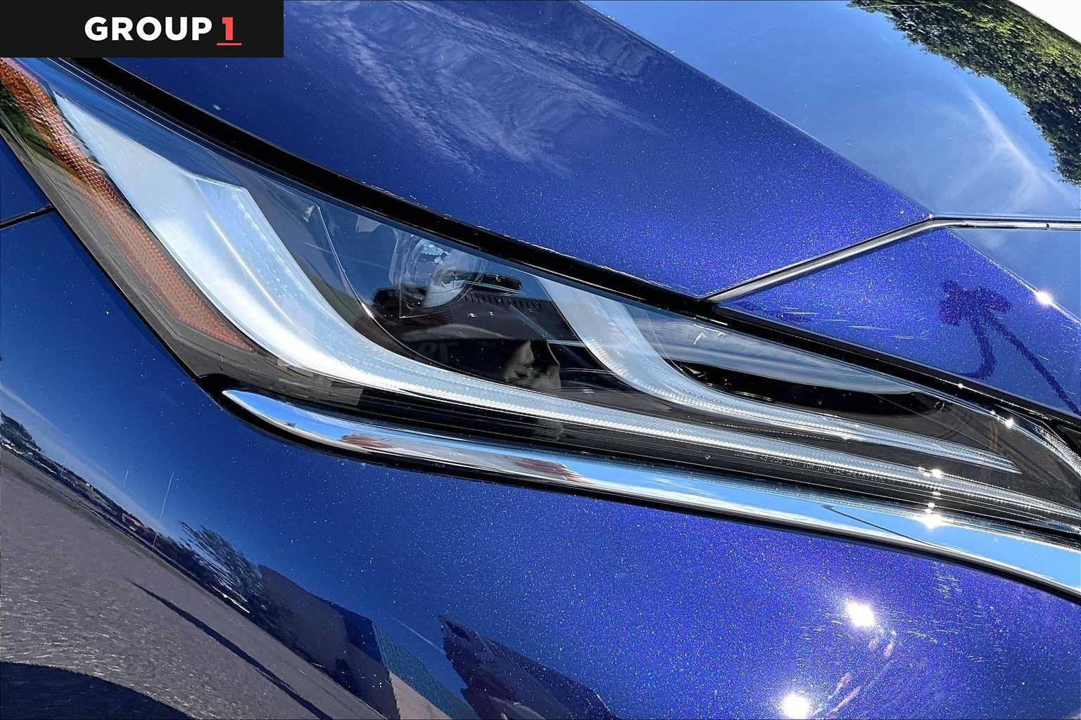 Used 2023 Toyota Venza LE AWD/4WD image 26