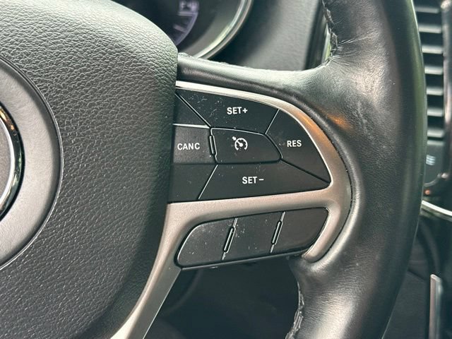 Used 2021 Jeep Grand Cherokee Laredo X AWD/4WD image 8