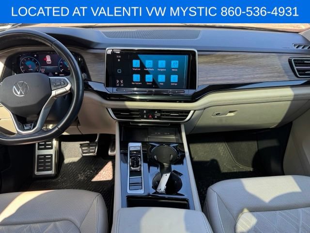 Used 2024 Volkswagen Atlas SEL Premium R-Line AWD/4WD image 16