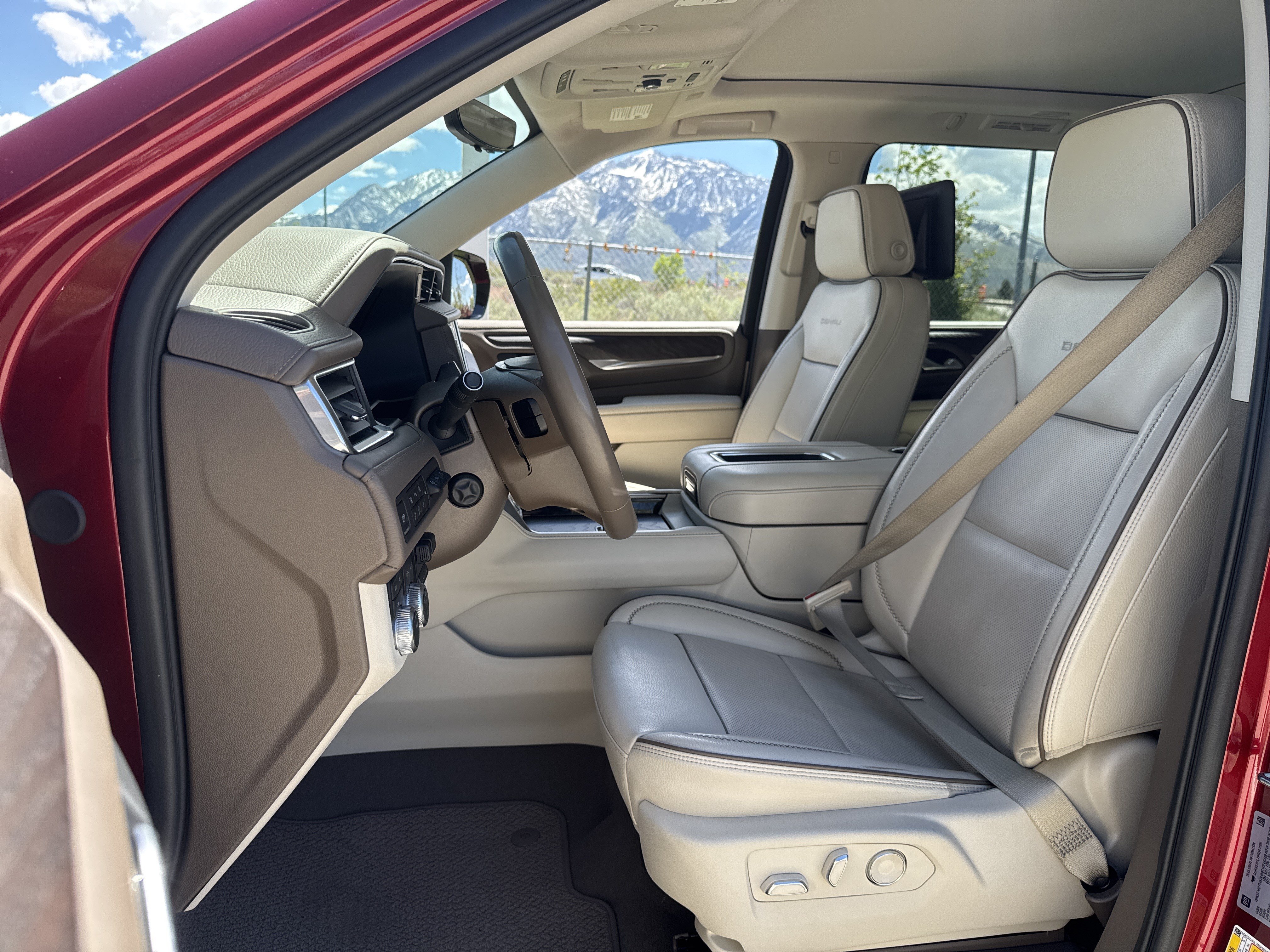Certified 2024 GMC Yukon XL Denali w/ Advanced Technology Package AWD/4WD image 19
