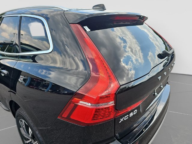 Used 2021 Volvo V60 T5 Cross Country AWD/4WD image 39
